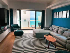 Charming sea view apt - quiet area, 5 min to beach